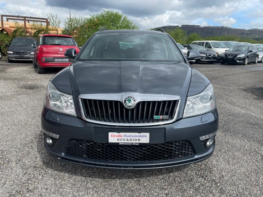 SKODA Octavia Combi 2.0 TSI RS DSG gebraucht für CHF 5'990,