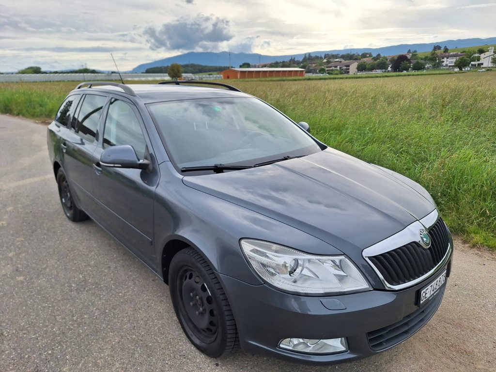 SKODA Octavia Combi 1.8 T