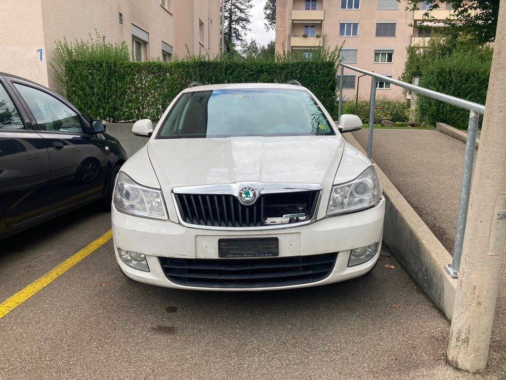 SKODA Octavia Combi 1.6 TDI GreenL gebraucht für CHF 2'499,