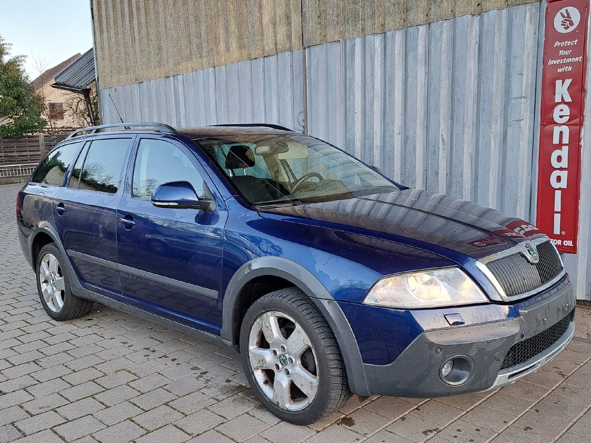 SKODA Octavia Scout 1.8 FSI 4x4 gebraucht für CHF 5'000,