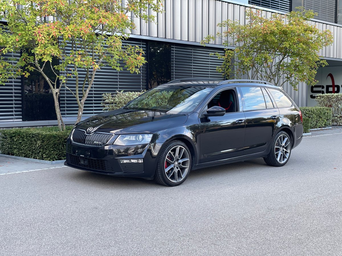 SKODA Octavia Combi 2.0 TDI RS 4x4 gebraucht für CHF 11'990,