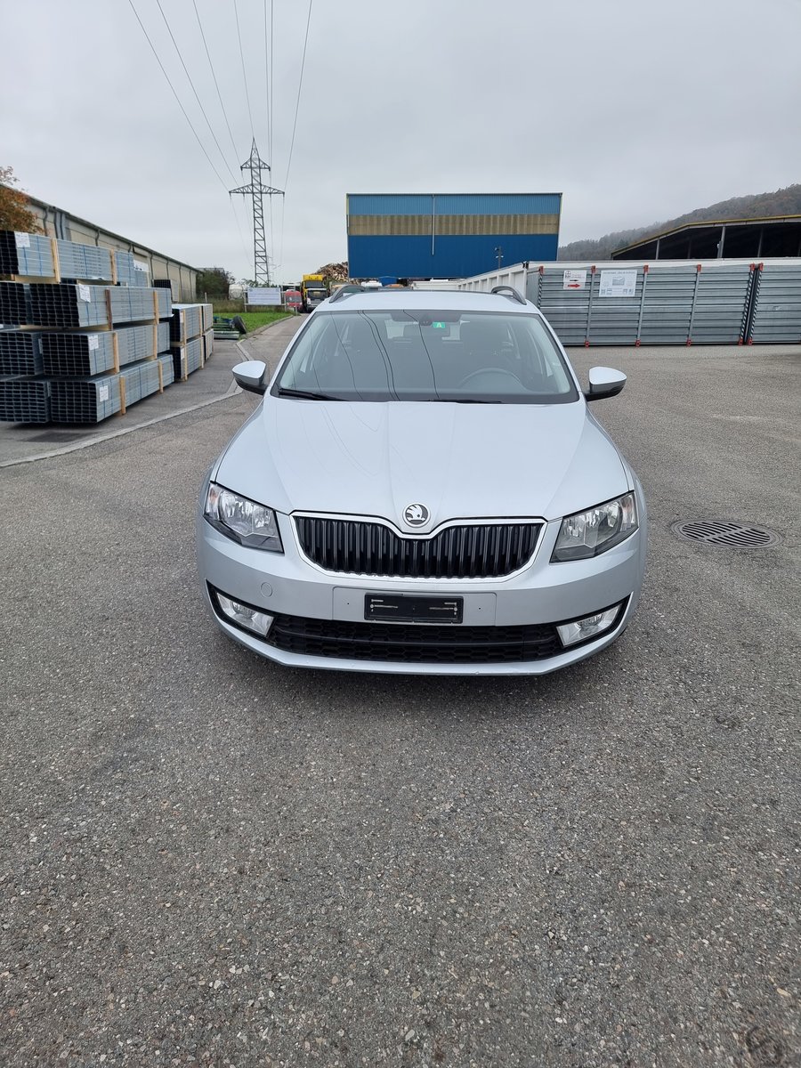 SKODA Octavia Combi 1.6 TDI Elegan gebraucht für CHF 5'990,