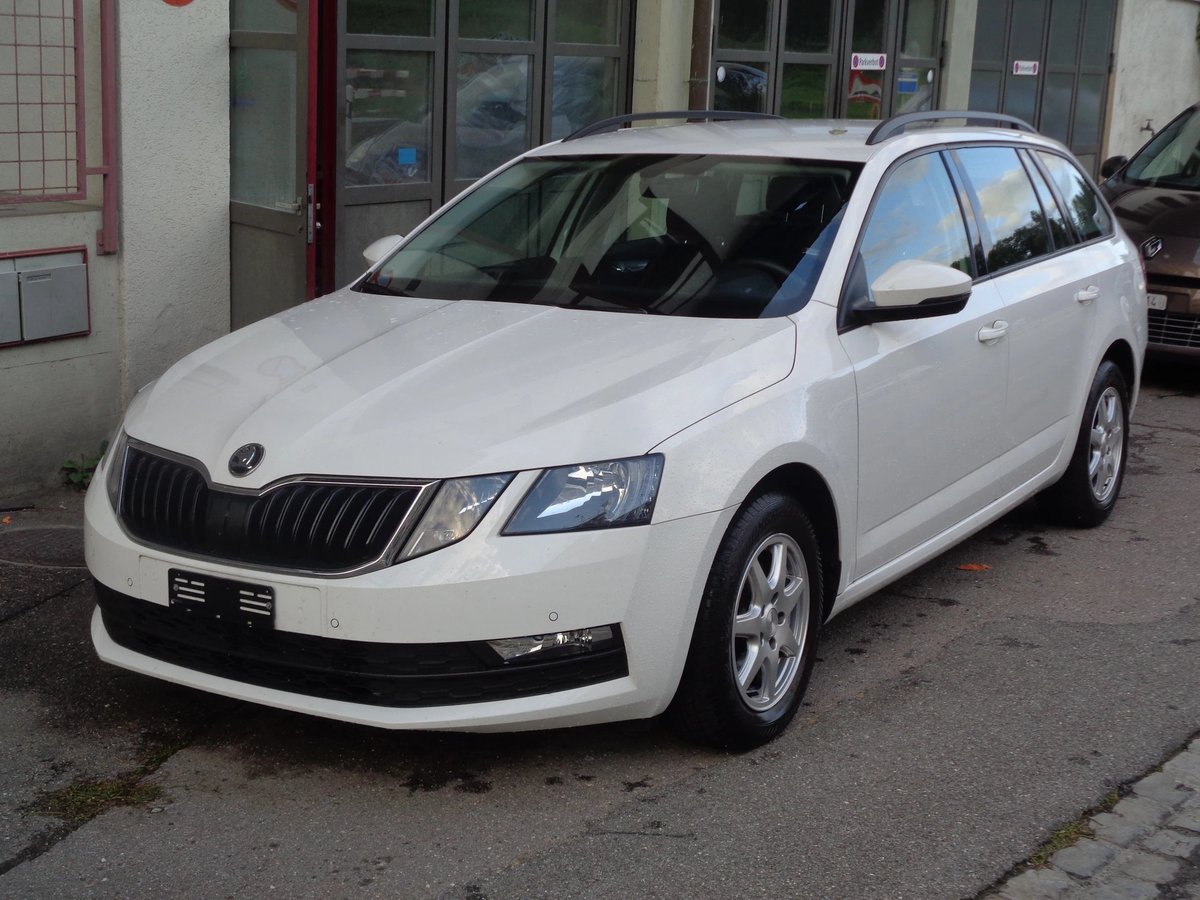 SKODA Octavia Combi 2.0 TDI Ambiti gebraucht für CHF 15'500,