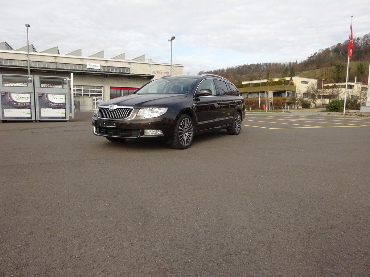 SKODA Superb Combi 2.0 TSI Eleganc gebraucht für CHF 9'999,