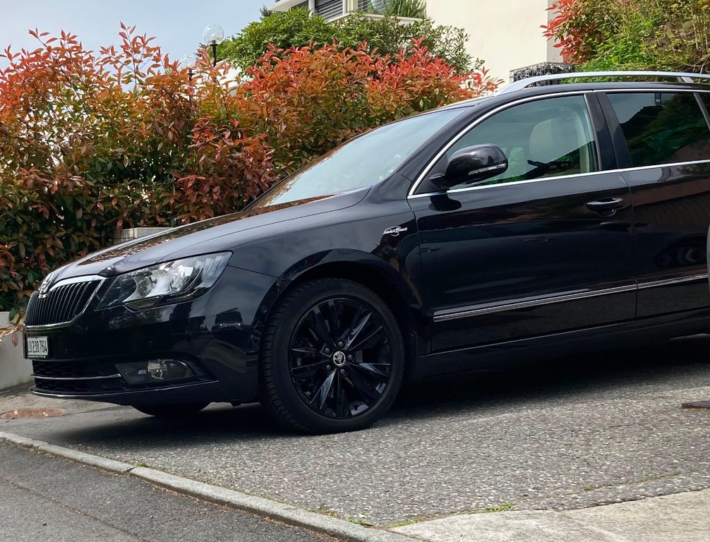 SKODA Superb Combi 2.0 TDI 170 L & gebraucht für CHF 17'000,