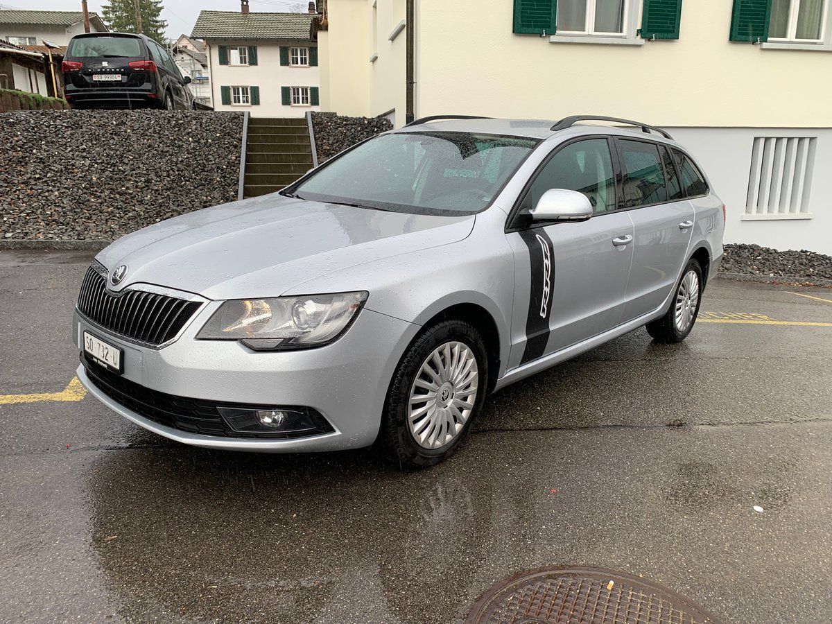 SKODA Superb Combi 1.4 TSI Active gebraucht für CHF 6'900,