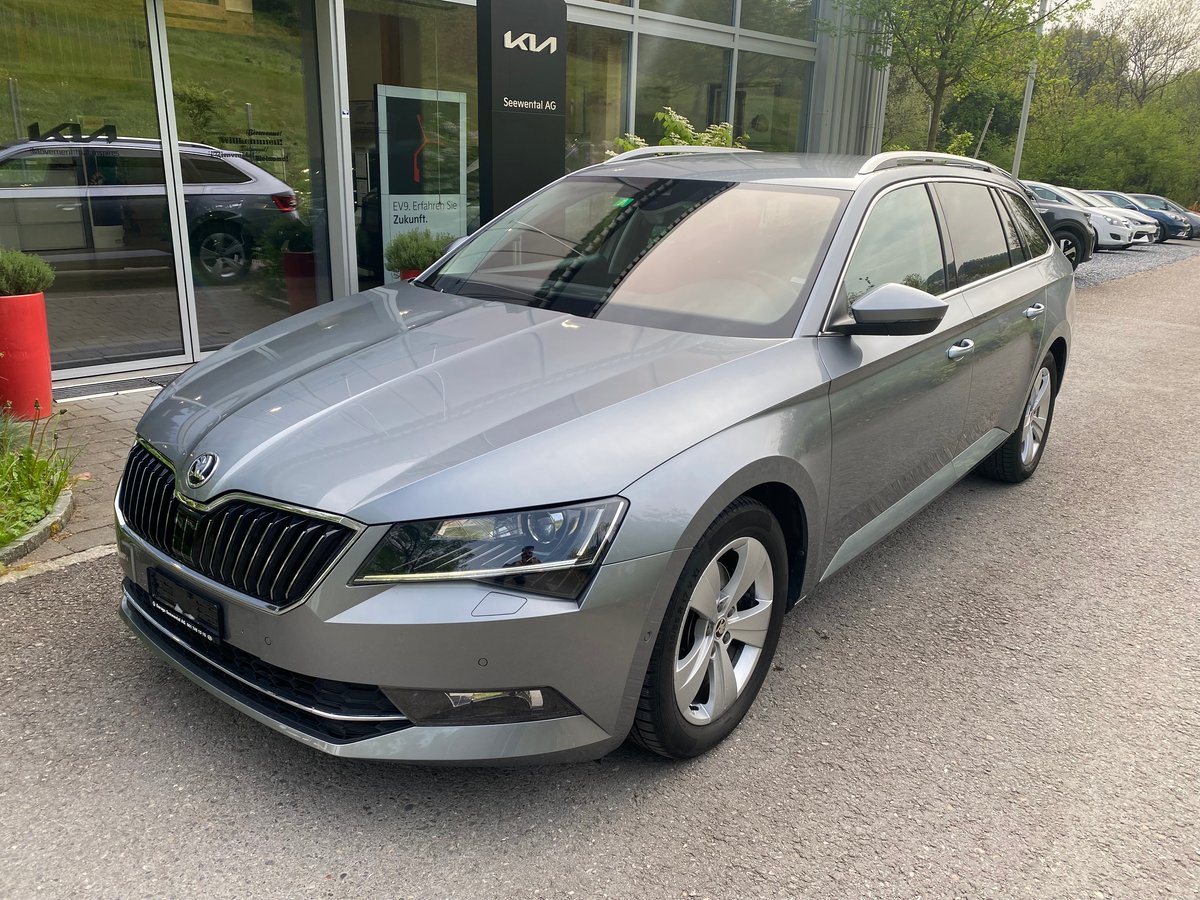 SKODA Superb Combi 2.0 TDi Style 4 gebraucht für CHF 18'900,