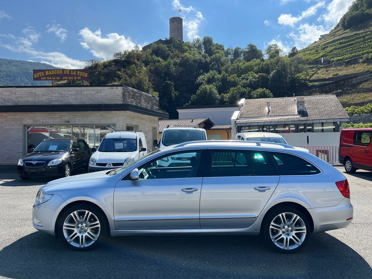 SKODA Superb Combi 1.8 TSI Eleganc gebraucht für CHF 8'800,