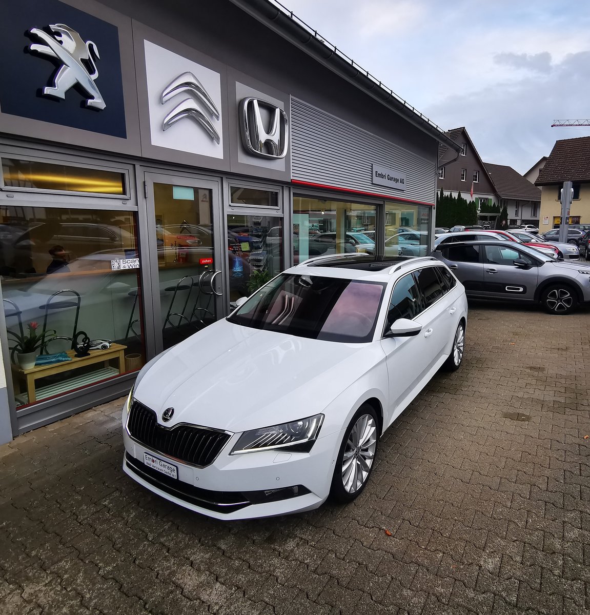 SKODA Superb Combi 2.0 TSI L&K DSG gebraucht für CHF 21'990,