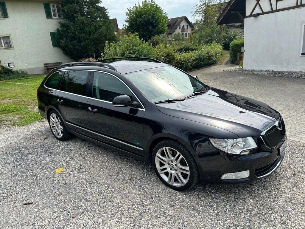 SKODA Superb Combi 3.6 V6 FSI L & gebraucht für CHF 7'950,