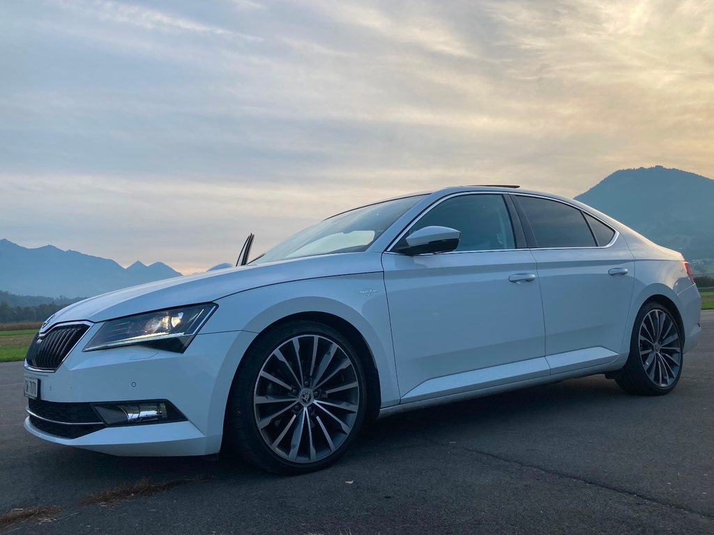 SKODA Superb 2.0 TDI 190 L & K 4x4 gebraucht für CHF 18'350,