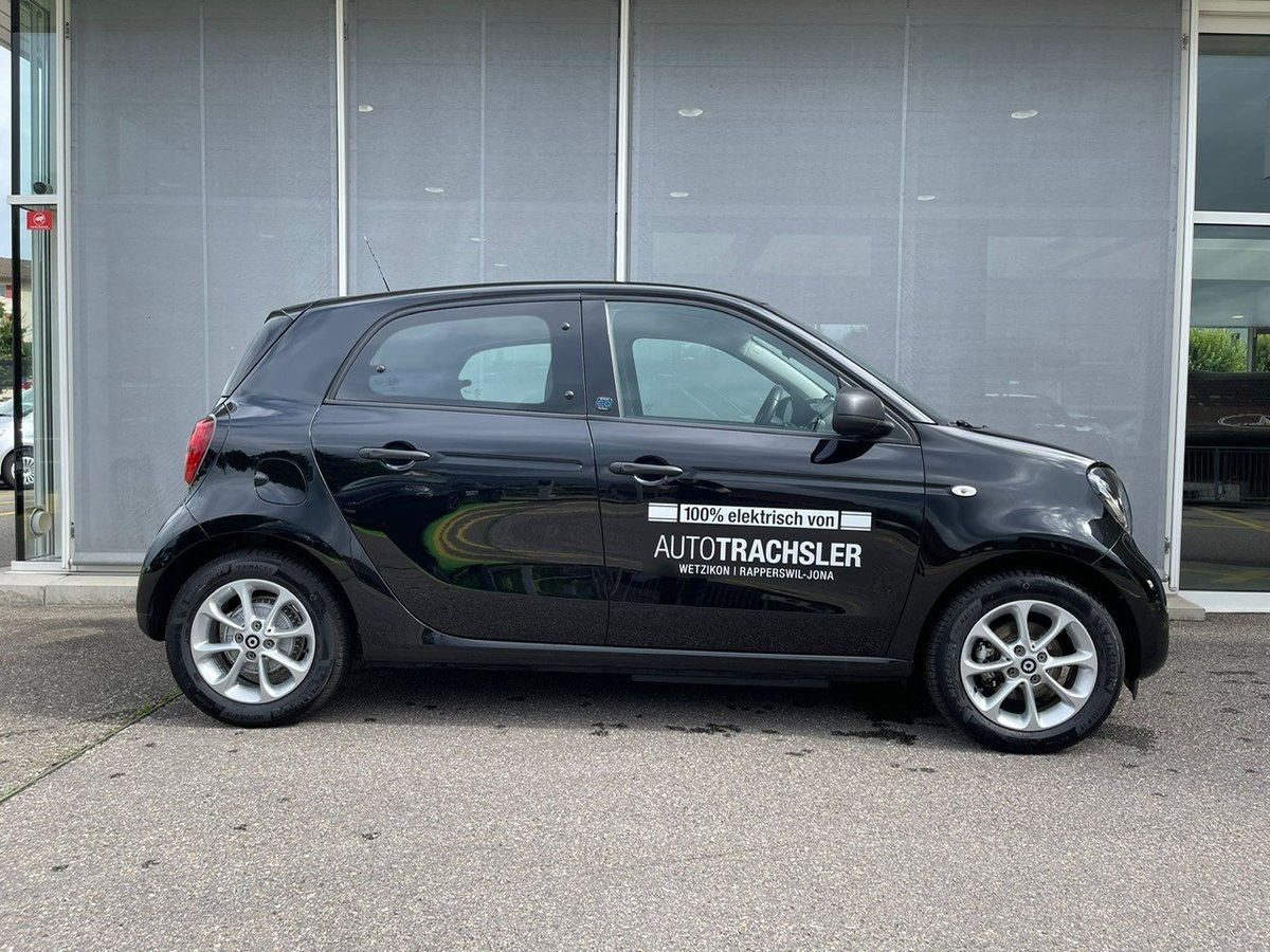 SMART forfour EQ passion neu für CHF 16'900,