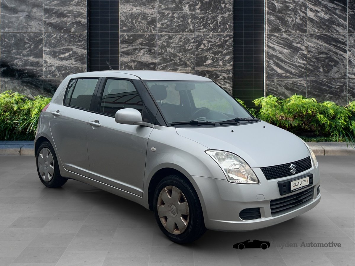 SUZUKI Swift 1.3i 16V GL Top gebraucht für CHF 5'900,