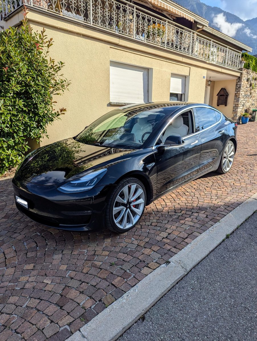 TESLA Model 3 Long Range Dual Moto gebraucht für CHF 23'999,