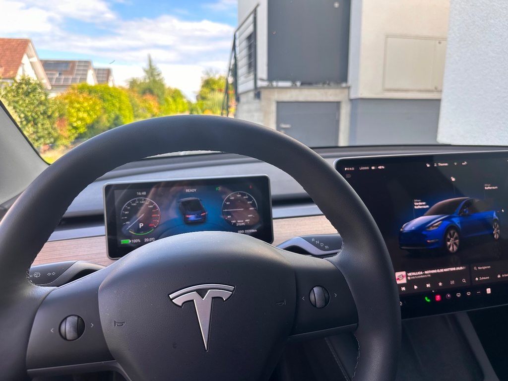 TESLA Model Y Long Range D gebraucht für CHF 44'900,