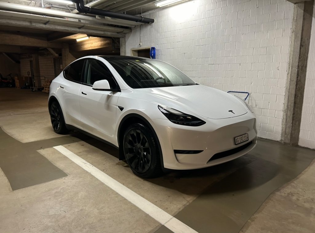 TESLA Model Y Basis vorführwagen für CHF 42'990,