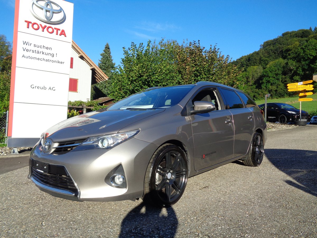 TOYOTA Auris Touring Sports 1.6 Lu gebraucht für CHF 11'500,