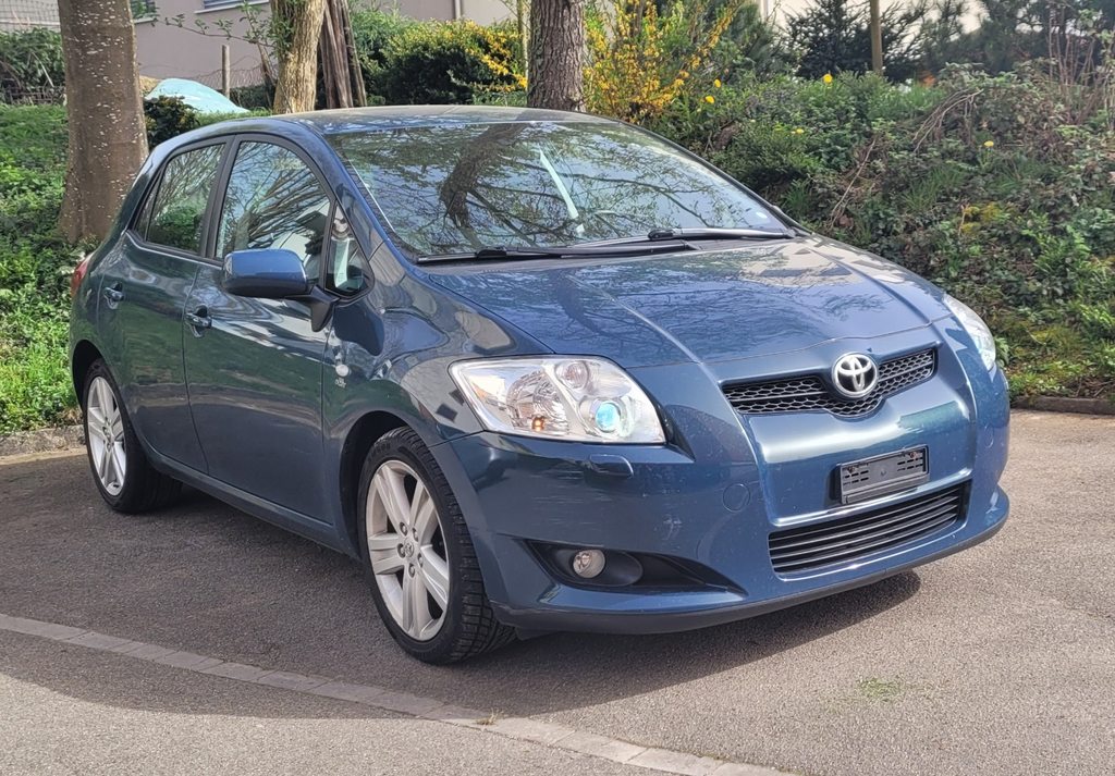 TOYOTA Auris 2.2 D