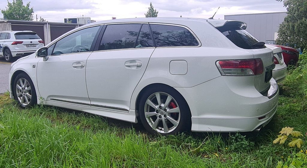 TOYOTA Avensis Wagon 2.0 VMa Sol gebraucht für CHF 9'500,