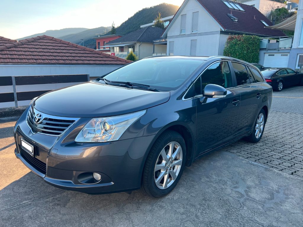 TOYOTA Avensis Wagon 2.0 VMa Sol M gebraucht für CHF 9'900,