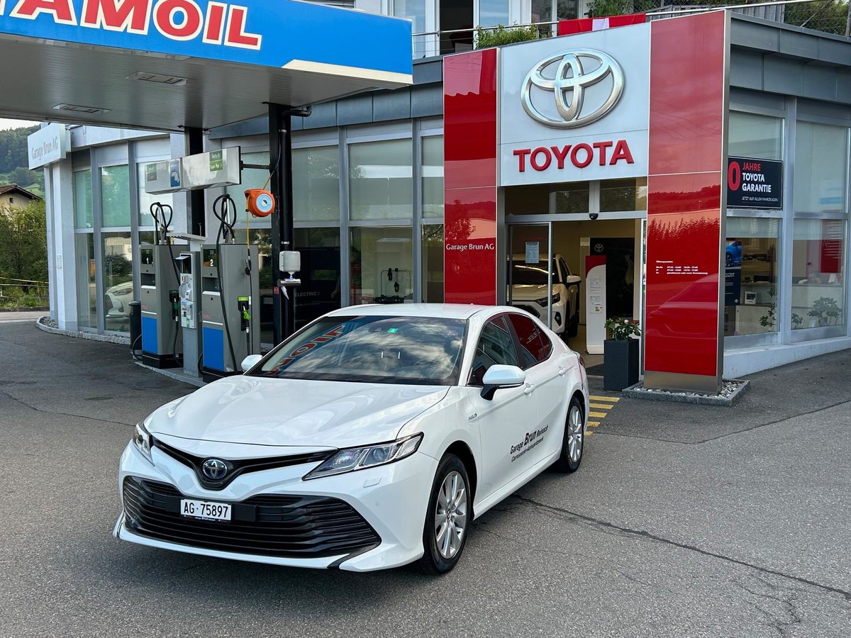 TOYOTA Camry 2.5 HSD Business gebraucht für CHF 33'800,