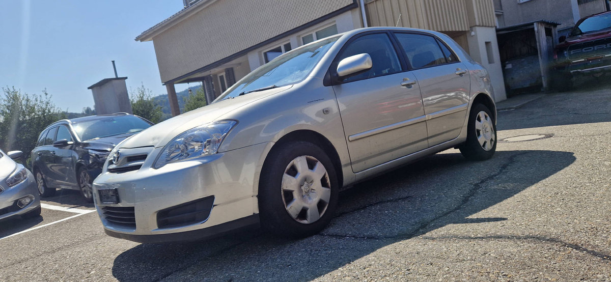 TOYOTA Corolla 1.4 VVT