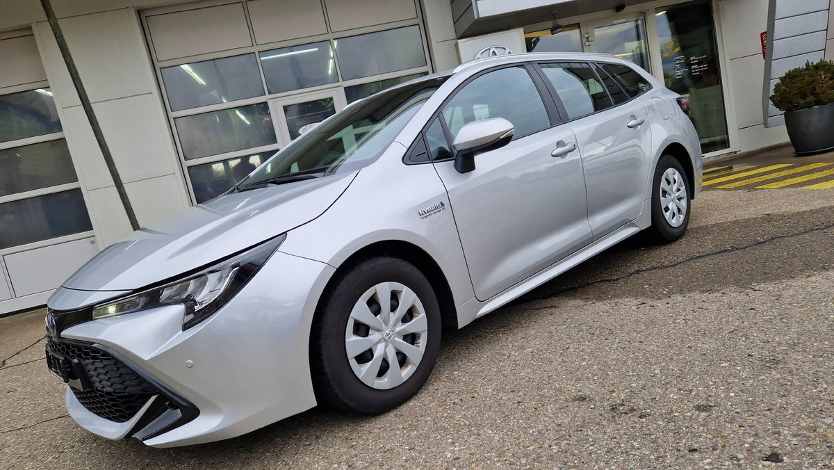 TOYOTA Corolla Touring Sports 1.8 gebraucht für CHF 26'850,