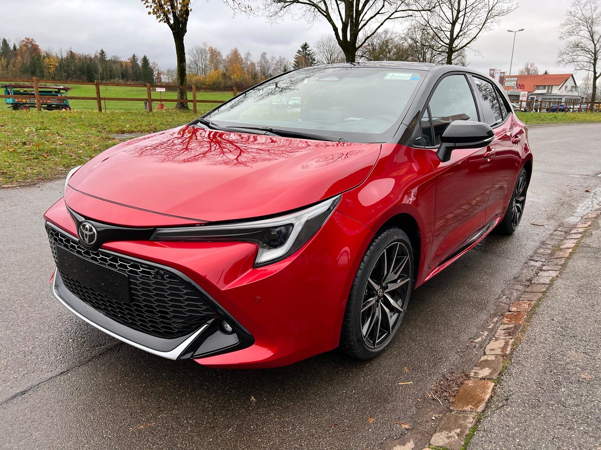 TOYOTA Corolla 2.0 HSD GR Sport neu für CHF 45'300,