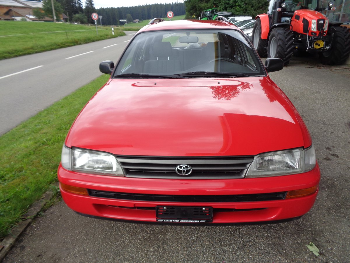 TOYOTA Corolla 1.6 XLi Sportsw. gebraucht für CHF 3'990,