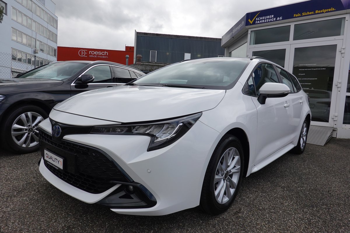 TOYOTA COROLLA TOURING SPORTS 1.8 gebraucht für CHF 27'950,