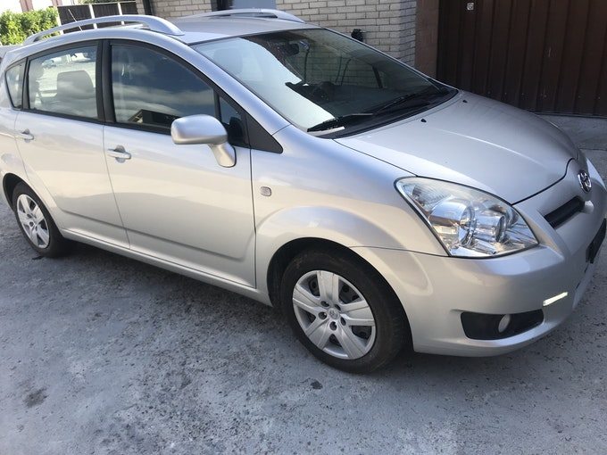 TOYOTA Corolla Verso 1.8 VVT