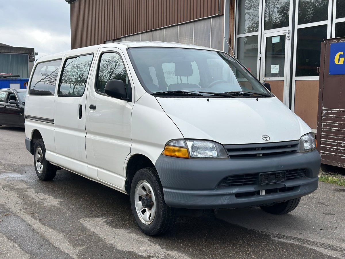 TOYOTA Hiace 2.7 Kombi 4x4 LWB gebraucht für CHF 7'200,