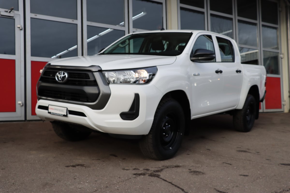 TOYOTA Hilux 2.4D