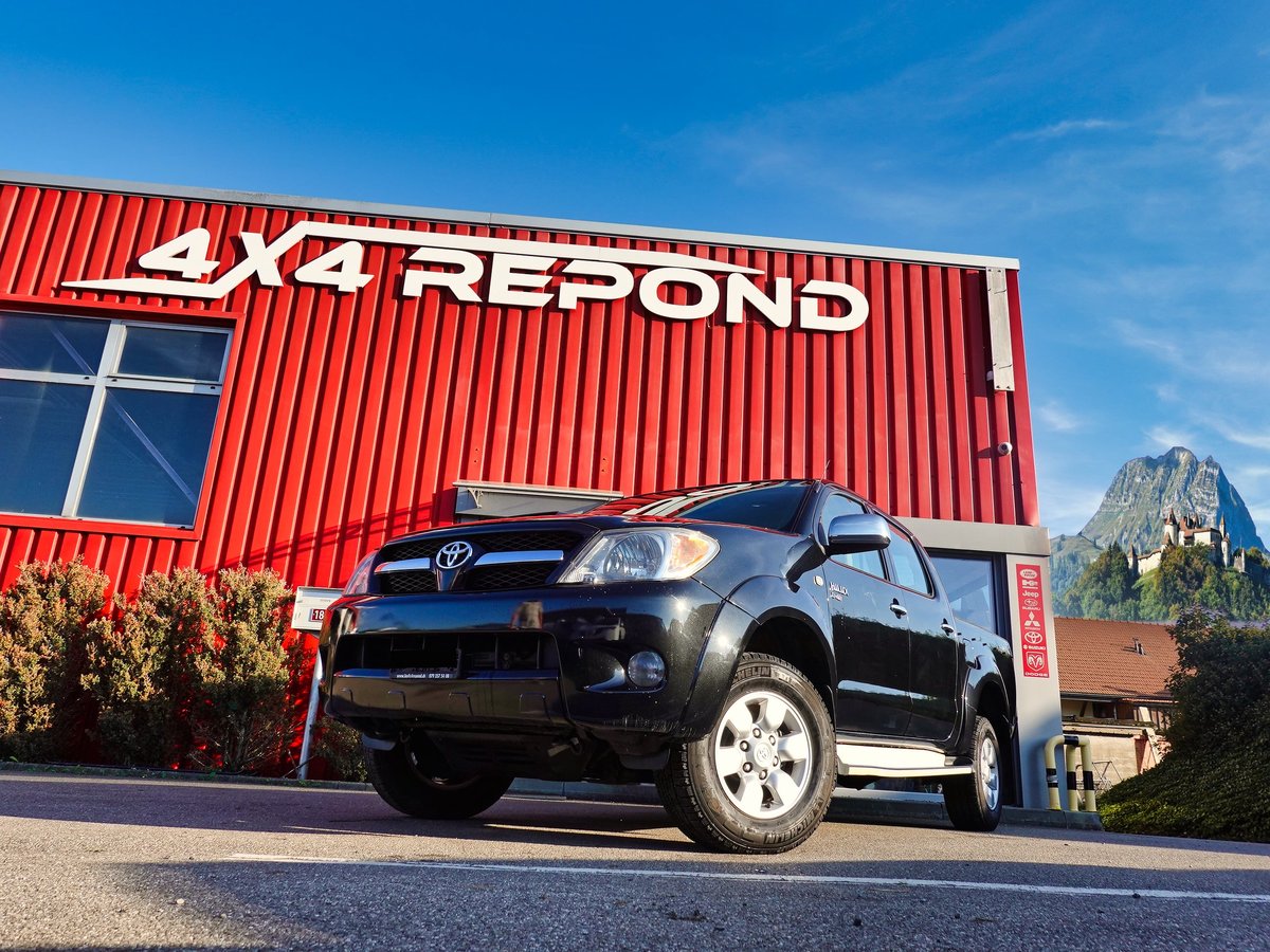 TOYOTA Hilux 4x4 DoubleCab LineaLu gebraucht für CHF 21'800,