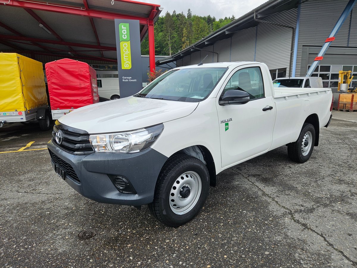 TOYOTA Hilux 2.4D