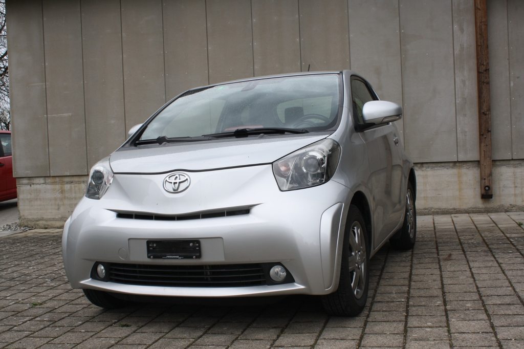 TOYOTA iQ 1.0 VVT