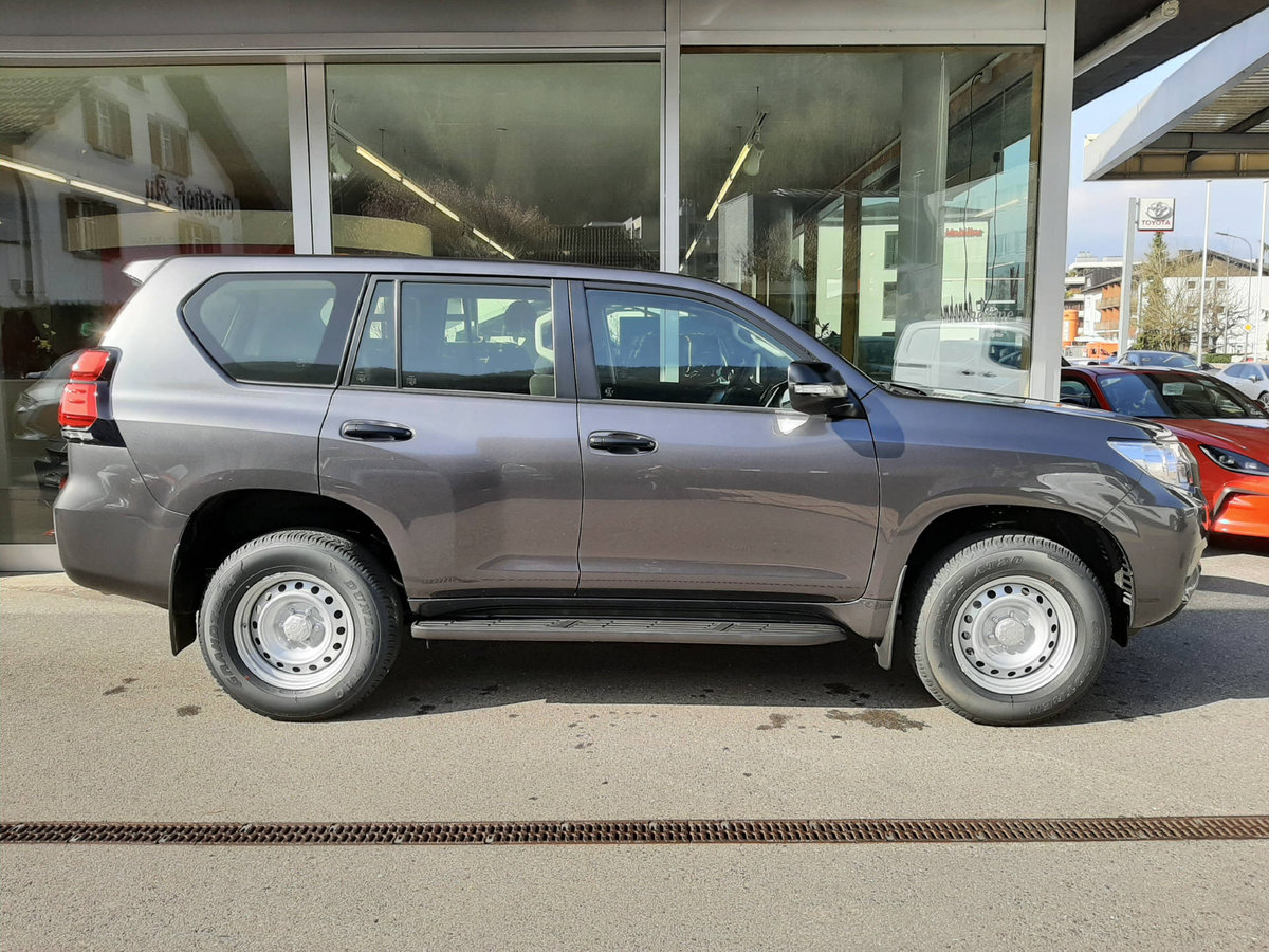 TOYOTA Land Cruiser 2.8 D 204 Acti neu für CHF 63'900,