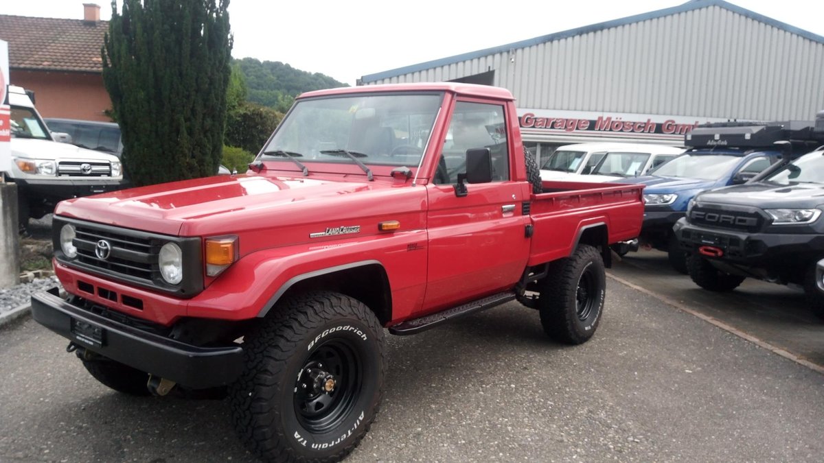 TOYOTA HZJ75 gebraucht für CHF 65'990,