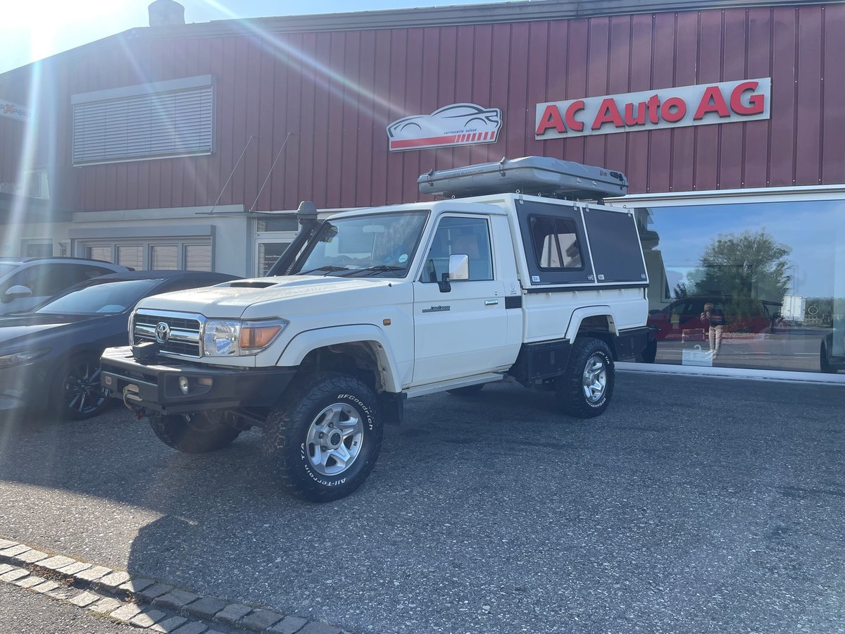 TOYOTA LAND CRUISER 4.4 gebraucht für CHF 38'900,