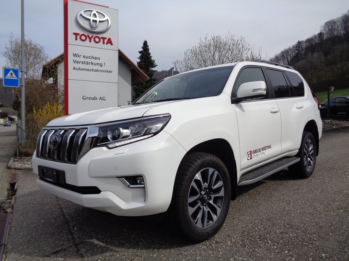 TOYOTA Land Cruiser 2.8TD Style Au vorführwagen für CHF 66'800,