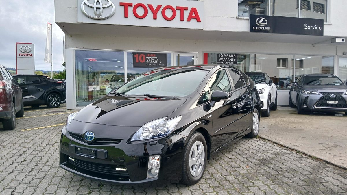 TOYOTA Prius 1.8 VVTi HSD S.Premiu gebraucht für CHF 11'800,