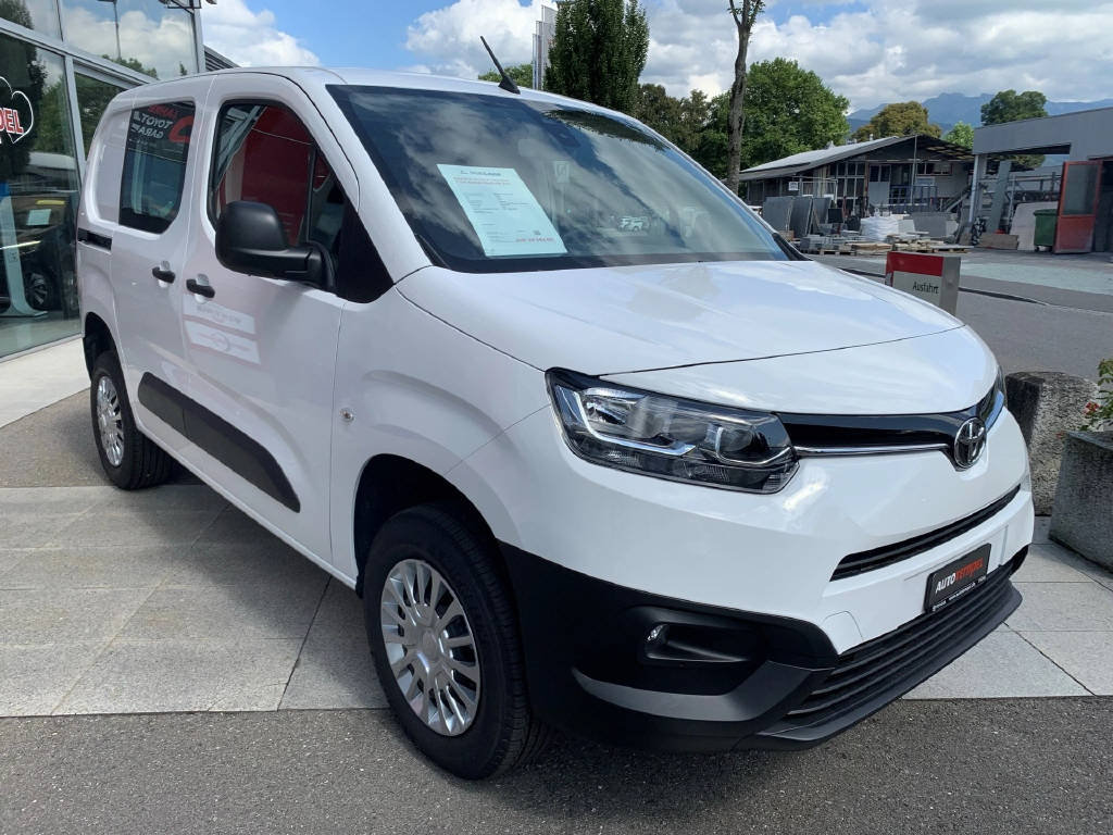 TOYOTA PROACE CITY Van L1 1.5 D Ac neu für CHF 42'372,