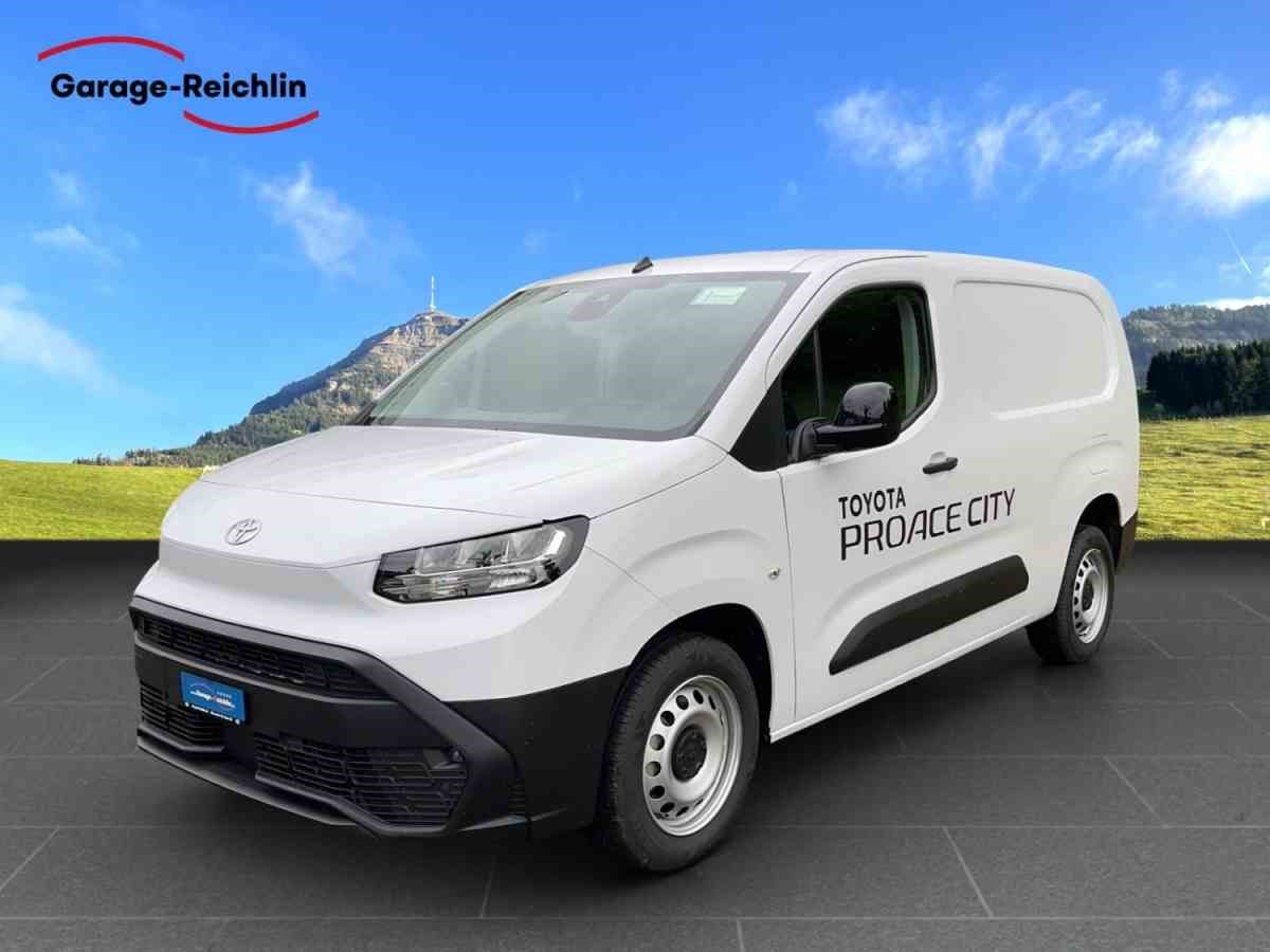 TOYOTA PROACE CITY Van L2 1.2 Acti neu für CHF 27'140,