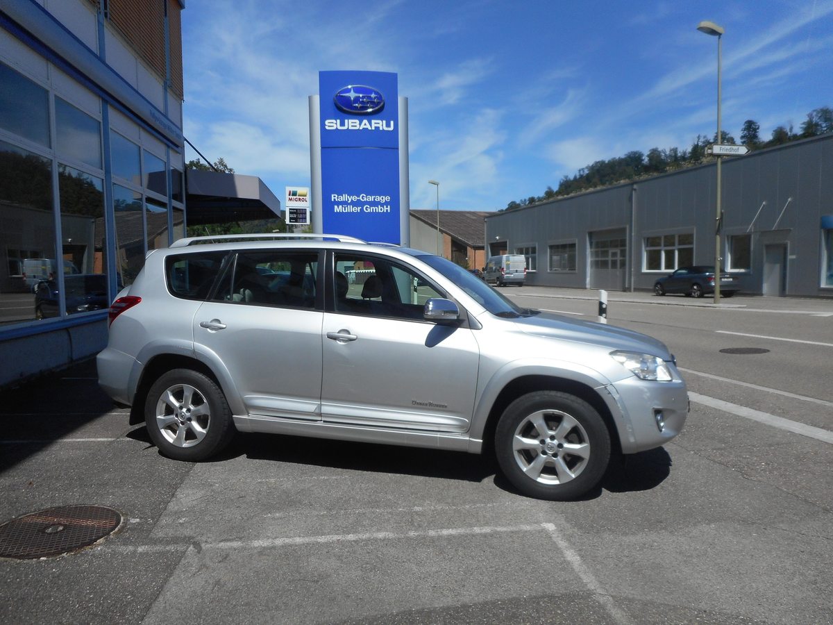 TOYOTA RAV4 2.0i VMa Executive gebraucht für CHF 8'500,