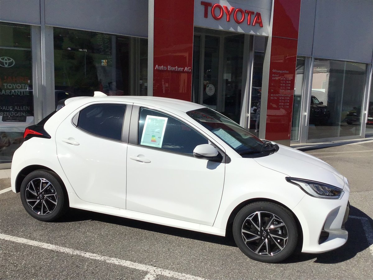 TOYOTA Yaris 1.5 Trend e