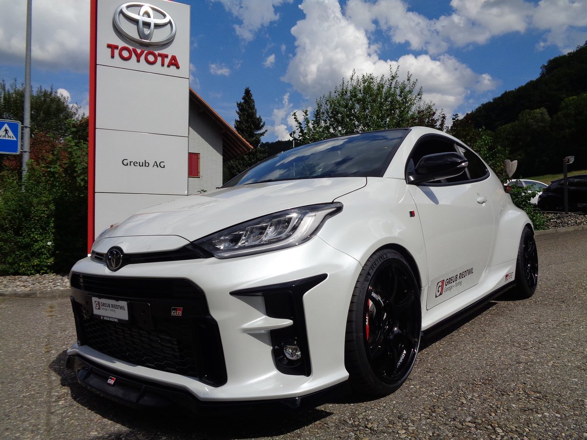 TOYOTA Yaris 1.6 GR Sport neu für CHF 54'850,