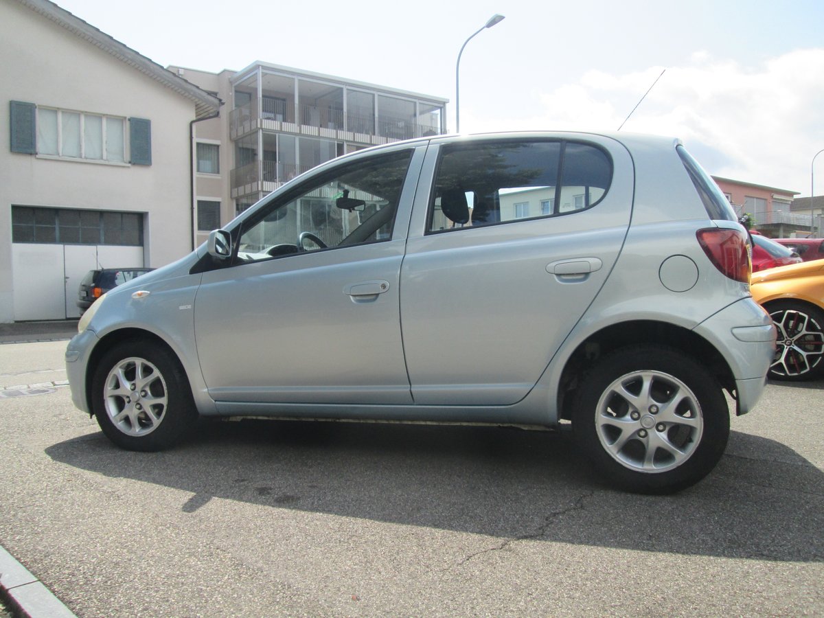 TOYOTA Yaris 1.3 Linea Sol gebraucht für CHF 1'900,