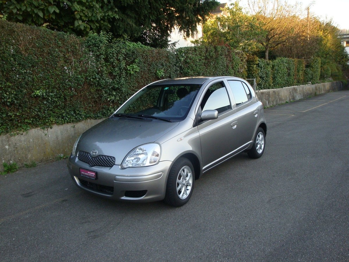 TOYOTA Yaris 1.3 Linea Sol gebraucht für CHF 5'400,