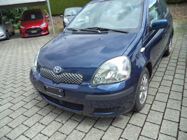 TOYOTA Yaris 1.3 16V Linea Luna gebraucht für CHF 4'600,