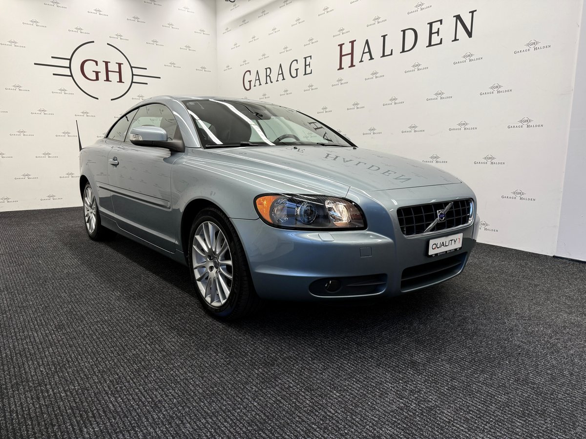 VOLVO C70 2.4i Momentum gebraucht für CHF 9'900,